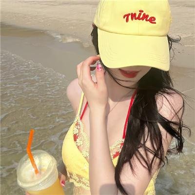 海滩度假者